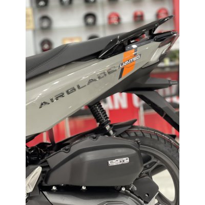 xe airblade 125 limitied