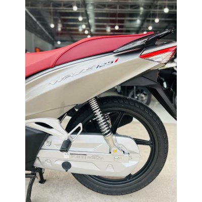 xe future up wave 125 thái