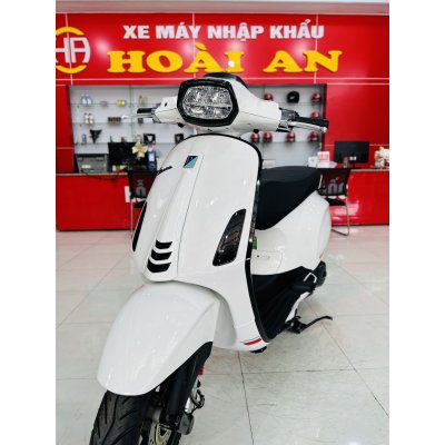 Xe Vespa Sprint 125