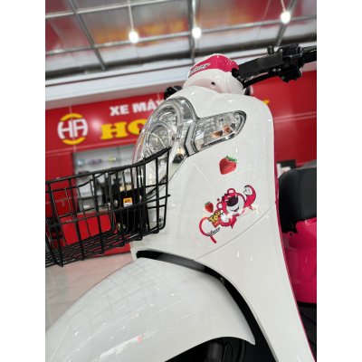 xe scoopy gấu dâu