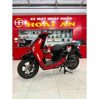 XE SCOOPY 2025